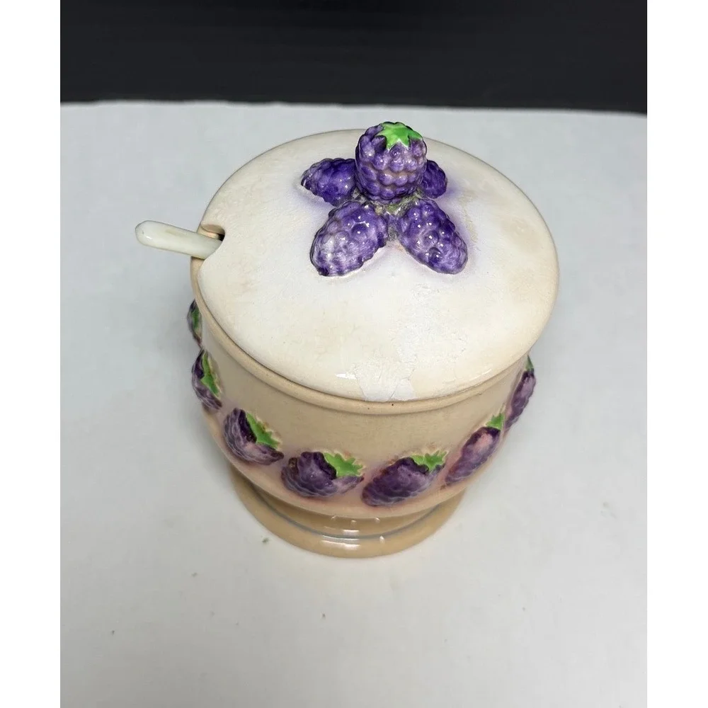 Vintage Ceramic Blackberry Jam Jar with Lid and Spoon Footed Berry Pot 2459